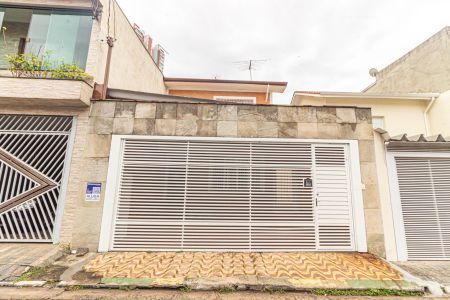 Casa para alugar com 230m², 3 quartos e 2 vagas Casa para alugar com 230m², 3 quartos e 2 vagasFachada