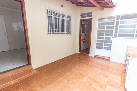 Casa para alugar com 230m², 3 quartos e 2 vagas Casa para alugar com 230m², 3 quartos e 2 vagasQuintal