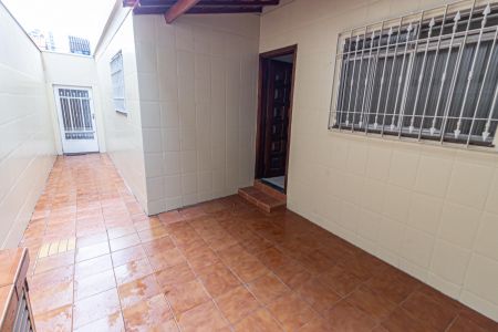 Casa para alugar com 230m², 3 quartos e 2 vagas Casa para alugar com 230m², 3 quartos e 2 vagasQuintal