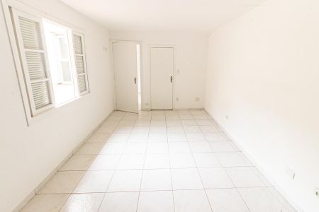 Casa para alugar com 230m², 3 quartos e 2 vagas Casa para alugar com 230m², 3 quartos e 2 vagasSuíte