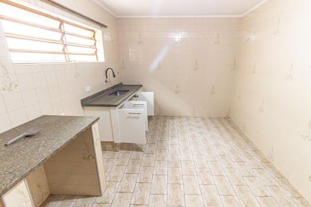 Casa para alugar com 200m², 2 quartos e 2 vagas Casa para alugar com 200m², 2 quartos e 2 vagasCozinha