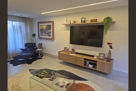 Casa à venda com 4 quartos, 196m² em Piratininga, Niterói