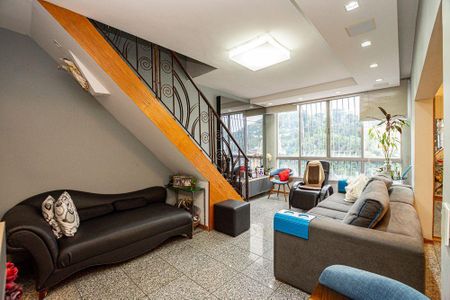 Apartamento à venda com 4 quartos, 237m² em Santa Rosa, Niterói