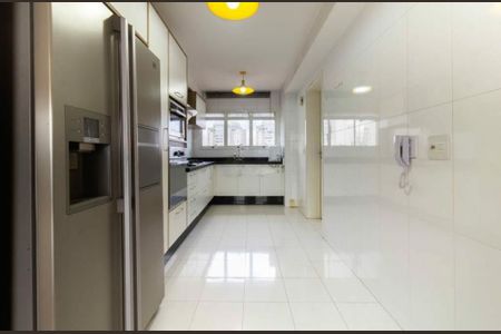 Apartamento à venda com 172m², 3 quartos e 3 vagas