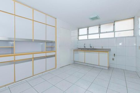 Apartamento à venda com 128m², 4 quartos e 2 vagas