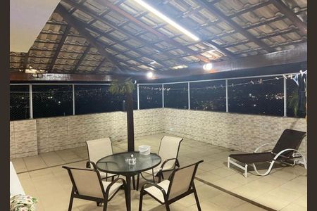 Apartamento à venda com 137m², 3 quartos e 2 vagas