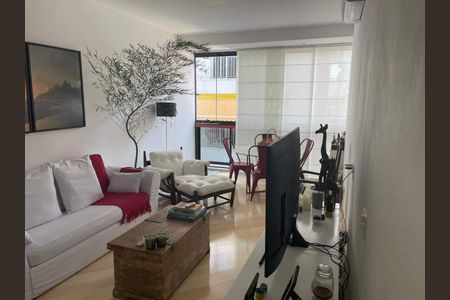 Apartamento à venda com 76m², 2 quartos e 1 vaga