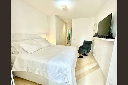 Apartamento à venda com 76m², 2 quartos e 1 vaga