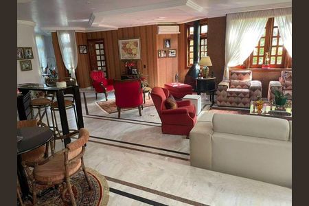 Casa à venda com 580m², 4 quartos e 8 vagas