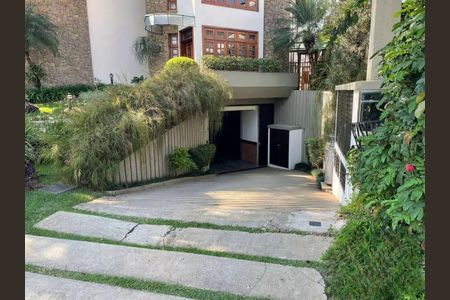 Casa à venda com 580m², 4 quartos e 8 vagas