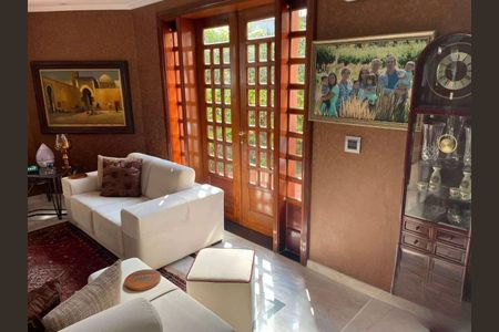 Casa à venda com 580m², 4 quartos e 8 vagas