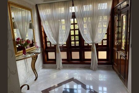 Casa à venda com 580m², 4 quartos e 8 vagas