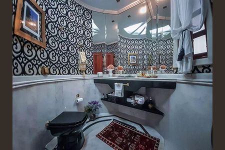 Casa à venda com 580m², 4 quartos e 8 vagas