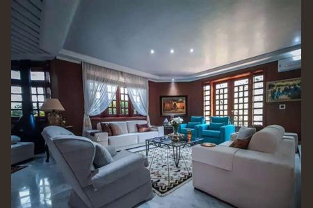 Casa à venda com 4 quartos, 580m² em Jardim Paulista, Barueri