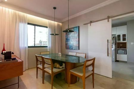 Apartamento à venda com 200m², 4 quartos e 3 vagas
