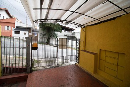 Casa para alugar com 55m², 1 quarto e 1 vaga Casa para alugar com 55m², 1 quarto e 1 vagaVARANDA E GARAGEM