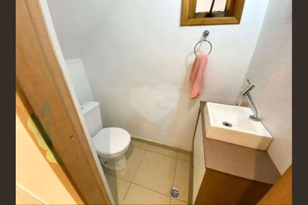 Casa à venda com 3 quartos, 125m² em Vila Taquari, São Paulo