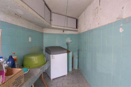 Casa à venda com 240m², 3 quartos e 2 vagas
