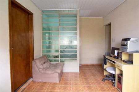 Casa à venda com 240m², 3 quartos e 2 vagas