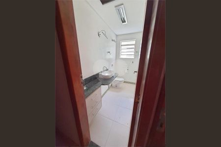 Casa à venda com 150m², 3 quartos e 6 vagas