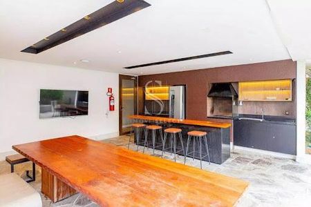 Apartamento à venda com 178m², 4 quartos e 2 vagas