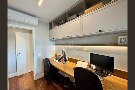Apartamento à venda com 178m², 4 quartos e 2 vagas