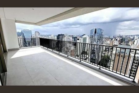 Apartamento à venda com 189m², 3 quartos e 3 vagas