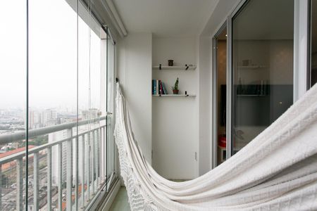 Apartamento para alugar com 57m², 2 quartos e 1 vagaVaranda