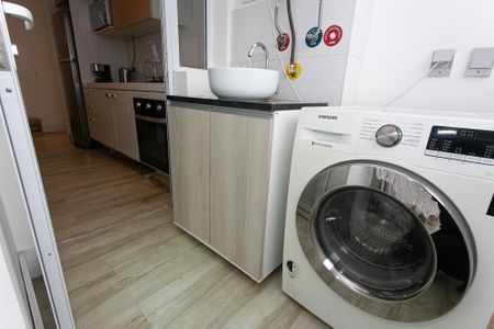 Apartamento para alugar com 57m², 2 quartos e 1 vagaÁrea de Serviço