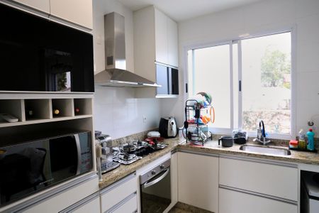 Apartamento à venda com 88m², 3 quartos e 2 vagas Apartamento à venda com 88m², 3 quartos e 2 vagasCozinha