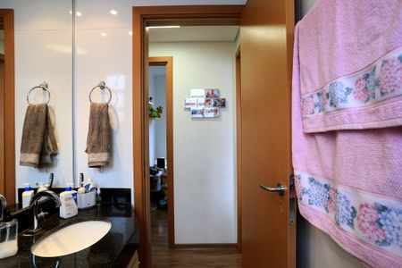 Apartamento à venda com 88m², 3 quartos e 2 vagas Apartamento à venda com 88m², 3 quartos e 2 vagasBanheiro