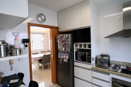 Apartamento à venda com 88m², 3 quartos e 2 vagas Apartamento à venda com 88m², 3 quartos e 2 vagasCozinha