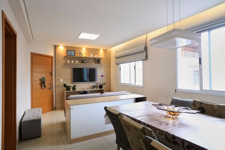 Sala de apartamento à venda com 3 quartos, 88m² em Serra, Belo Horizonte