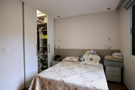 Apartamento à venda com 88m², 3 quartos e 2 vagas Apartamento à venda com 88m², 3 quartos e 2 vagasSuíte
