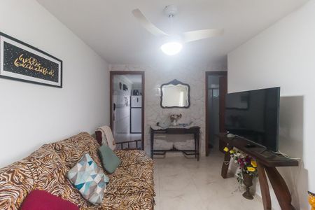 Sala de apartamento para alugar com 2 quartos, 50m² em Jardim Marica, Mogi das Cruzes