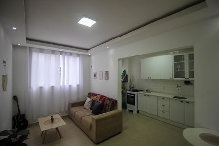Apartamento para alugar com 2 quartos, 45m² em Jardim Mirante dos Ovnis, Votorantim