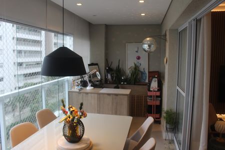 Apartamento à venda com 113m², 3 quartos e 2 vagasVaranda