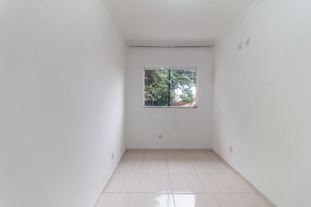 Casa para alugar com 142m², 3 quartos e 3 vagas Casa para alugar com 142m², 3 quartos e 3 vagasQuarto 2