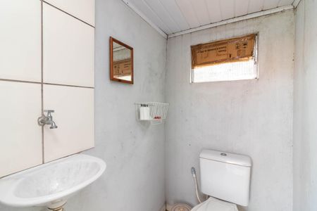 Casa à venda com 220m², 2 quartos e 1 vaga Casa à venda com 220m², 2 quartos e 1 vagaBanheiro de Serviço