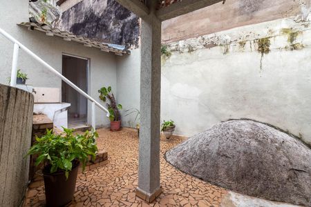 Casa à venda com 220m², 2 quartos e 1 vaga Casa à venda com 220m², 2 quartos e 1 vagaÁrea de Serviço