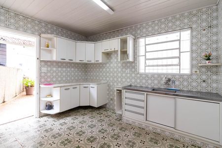 Casa à venda com 220m², 2 quartos e 1 vaga Casa à venda com 220m², 2 quartos e 1 vagaCozinha