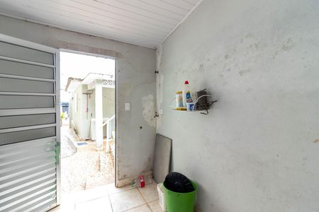 Casa à venda com 220m², 2 quartos e 1 vaga Casa à venda com 220m², 2 quartos e 1 vagaQuarto de Serviço