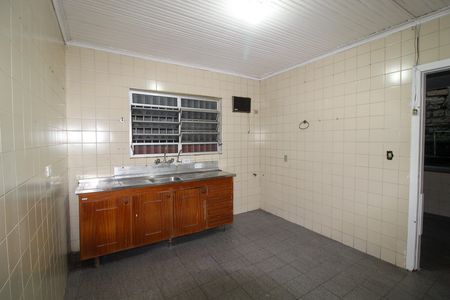 Casa para alugar com 270m², 3 quartos e 2 vagas Casa para alugar com 270m², 3 quartos e 2 vagasCozinha