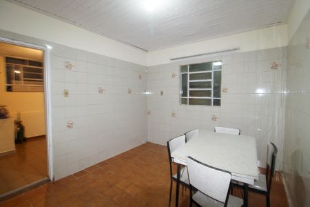 Casa para alugar com 270m², 3 quartos e 2 vagas Casa para alugar com 270m², 3 quartos e 2 vagasCopa