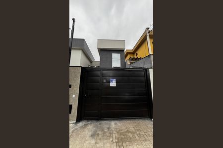 Fachada de casa à venda com 2 quartos, 74m² em Vila Curuçá, Santo André