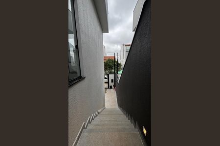 Escada de casa à venda com 2 quartos, 74m² em Vila Curuçá, Santo André