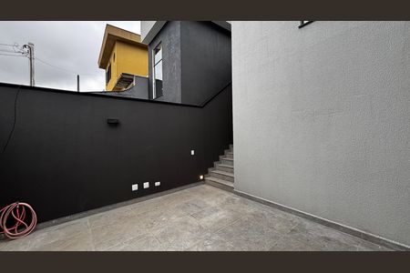 Garagem de casa à venda com 2 quartos, 74m² em Vila Curuçá, Santo André