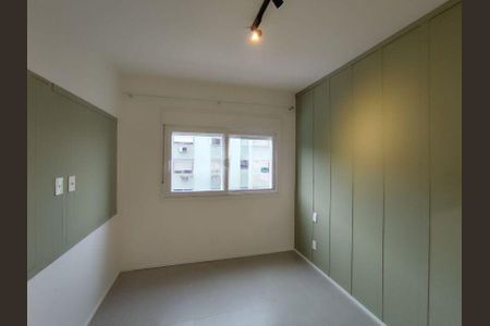 Quarto 1 de apartamento para alugar com 2 quartos, 53m² em Jardim Lindóia, Porto Alegre