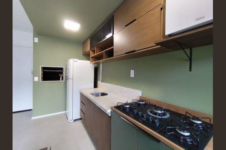 Cozinha  de apartamento para alugar com 2 quartos, 53m² em Jardim Lindóia, Porto Alegre