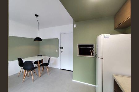 Sala  de apartamento para alugar com 2 quartos, 53m² em Jardim Lindóia, Porto Alegre